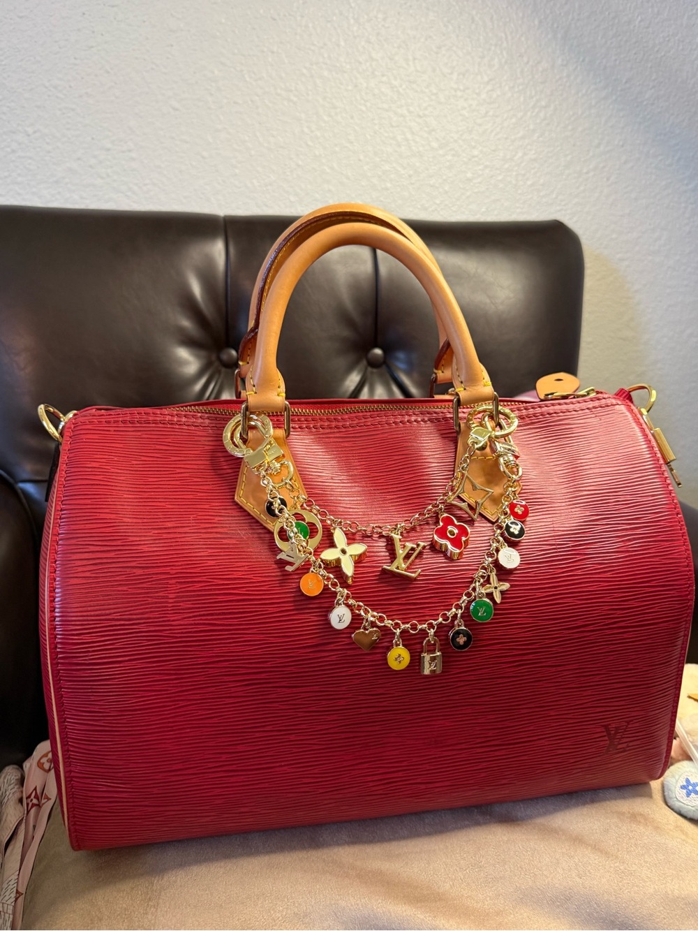 LOUIS VUITTON RED EPI LEATHER SPEEDY 35-Professionally Refurbished Trim
